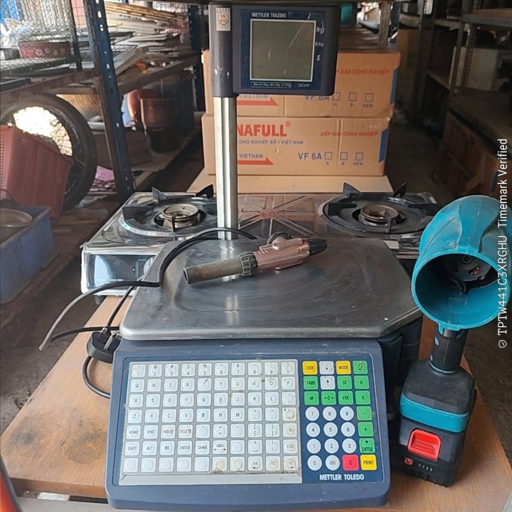 Cân tính tiền điện tử cũ cho quầy, shop