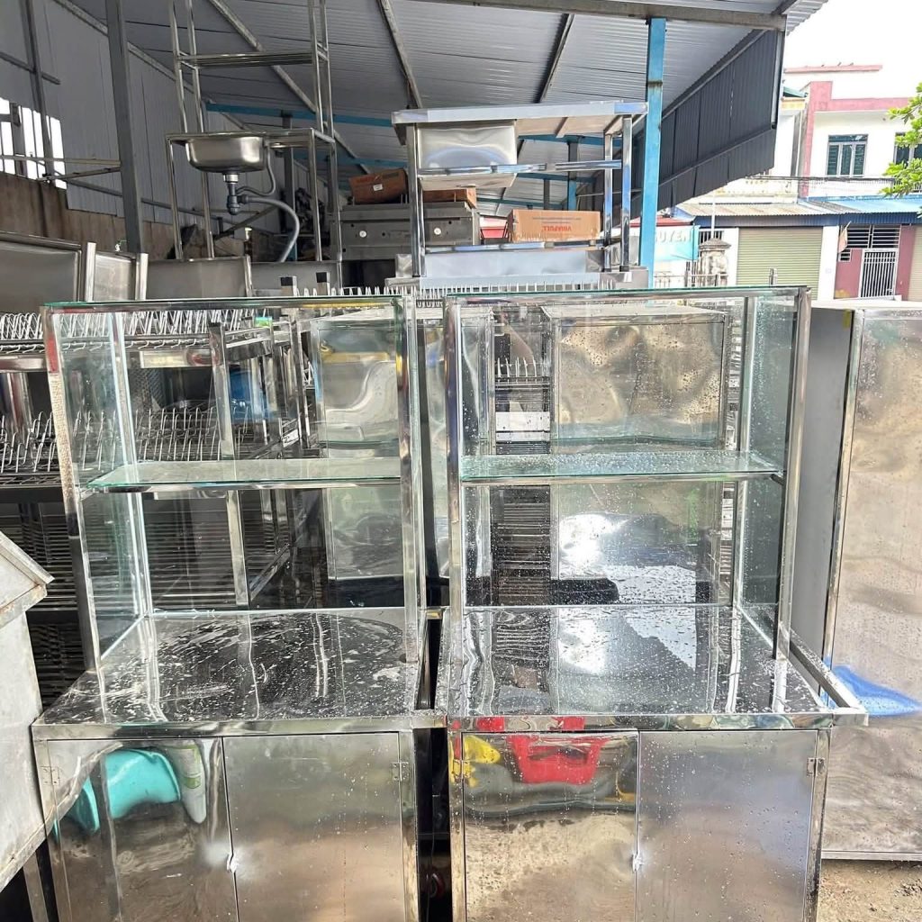 Tủ kính trưng bày cũ cho shop, quán